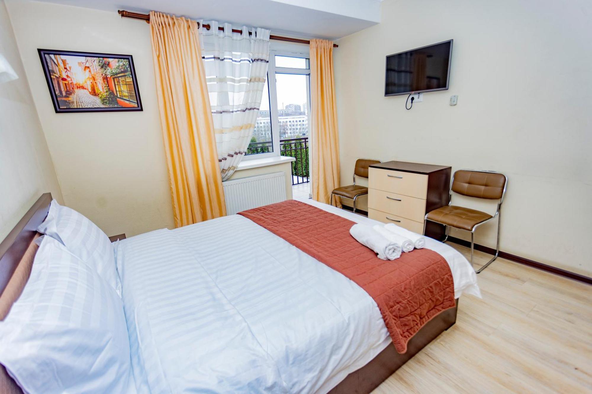 Lolo Hotel Chişinău Extérieur photo